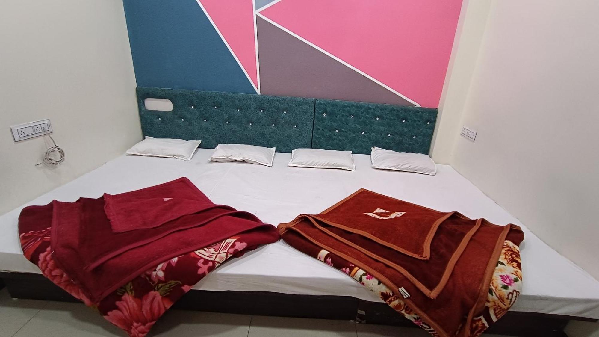Hardik Palace ウッジャイン エクステリア 写真